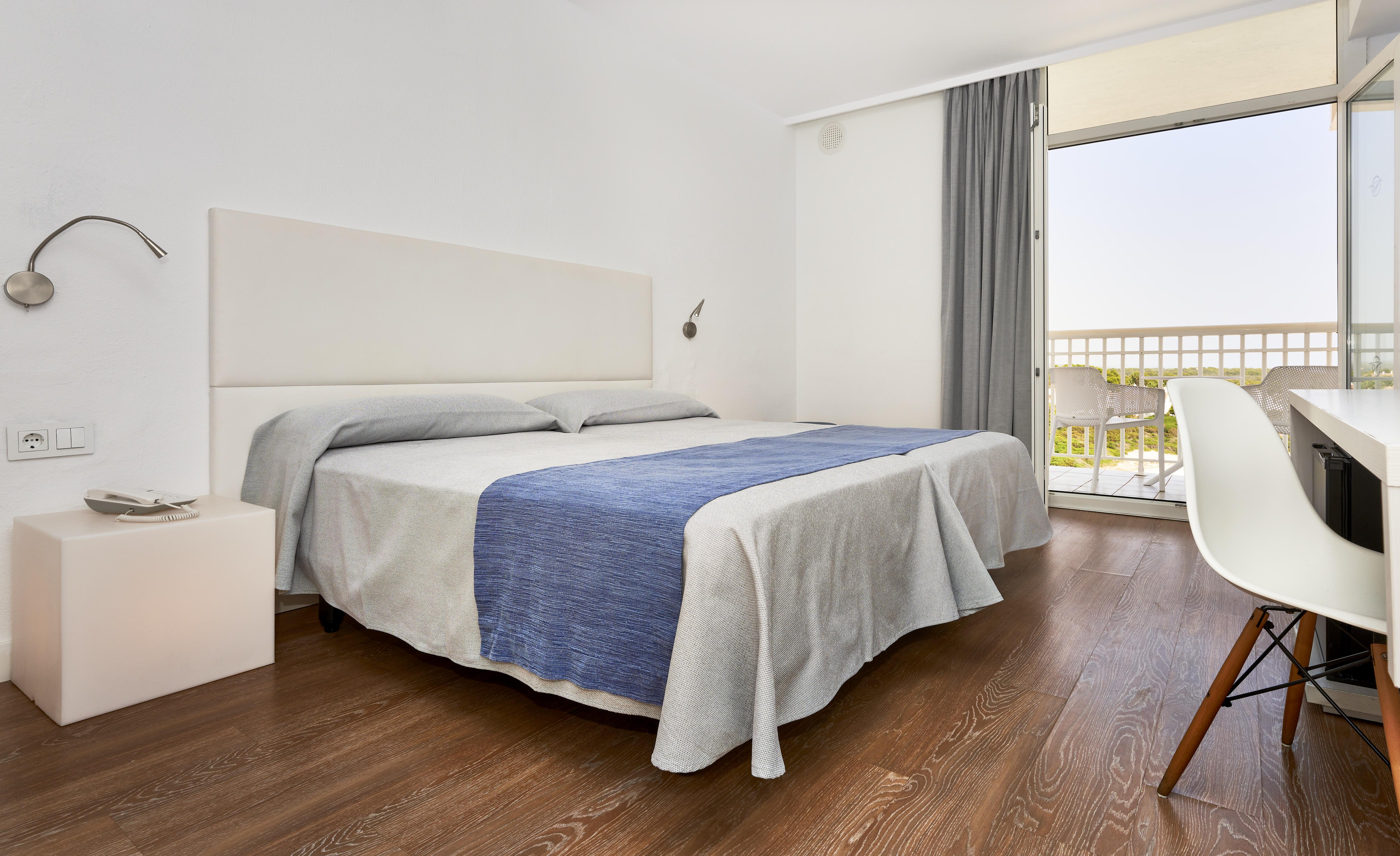 Smartline Cala N Bosch Hotel Cala en Bosch Dış mekan fotoğraf