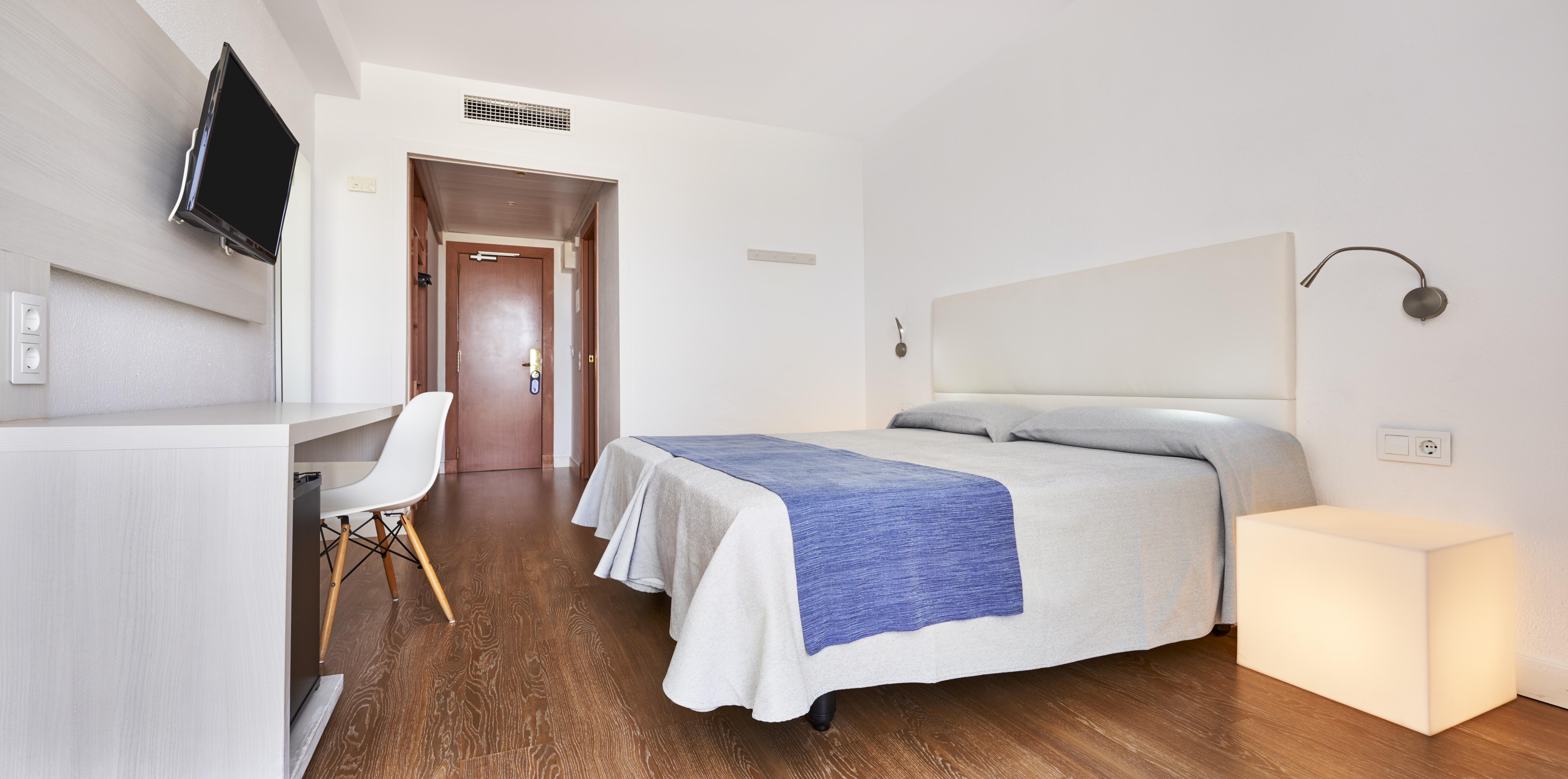 Smartline Cala N Bosch Hotel Cala en Bosch Dış mekan fotoğraf